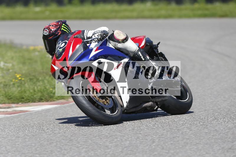 /Archiv-2025/12 30.04.2025 Speer Racing ADR/Gruppe gruen/220